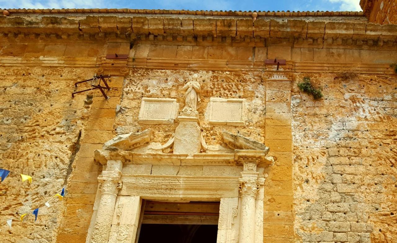 サンブーカ・ディ・シチーリア Borgo Saracenoヴィラ エクステリア 写真